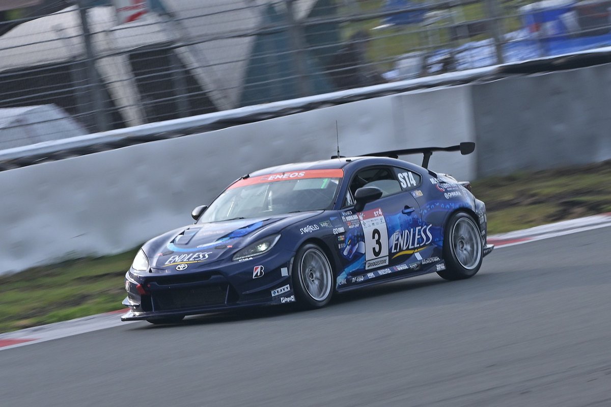 hiro3sa's tweet photo. おはようございます！みんなでゴールまで駆け抜けましょう！🏁
#S耐 #スーパー耐久 #富士24時間 #Fuji24h #Nikon https://t.co/rIPIO30XI3