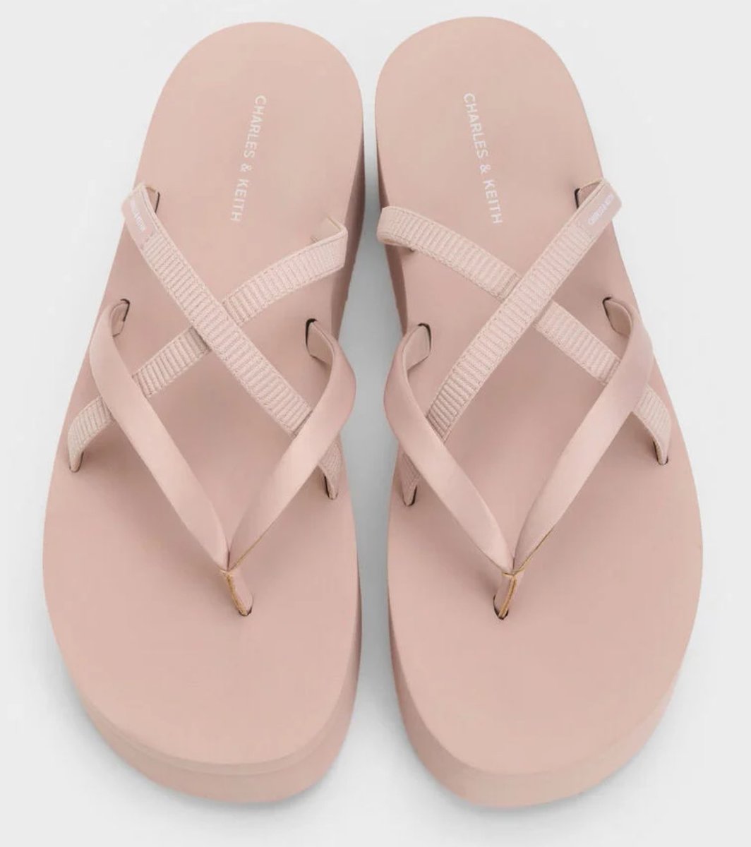 Mss_Weedad's tweet photo. Charles and Keith 
#112,000
🛍️💝 https://t.co/MB2VwjRTm4