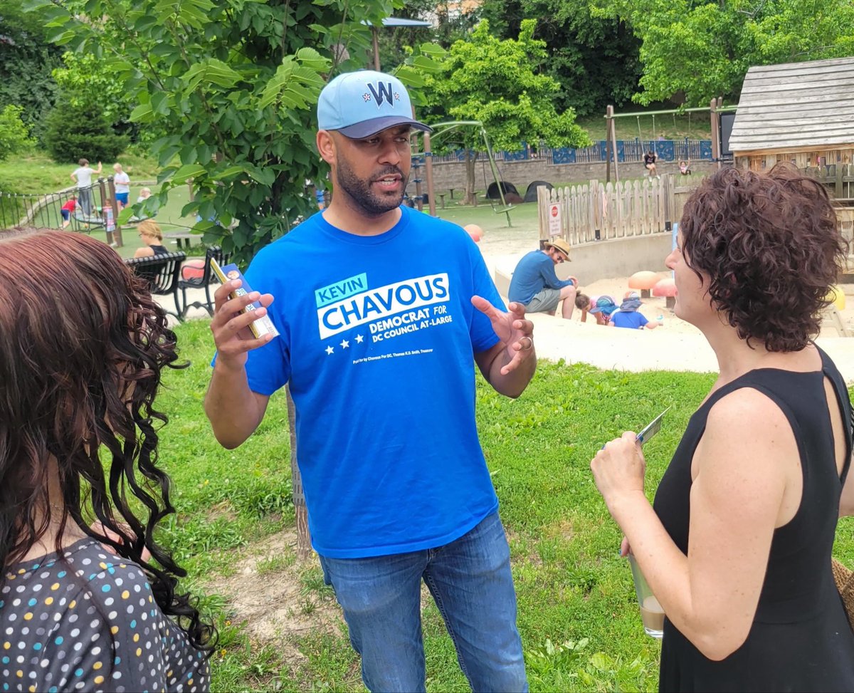 KevinChavous's tweet photo. Had lots of fun connecting with my Ward 3 neighbors at Glover Park Day!

Early voting begins June 8. Election Day is June 16. I’m #8 on the ballot. Rank Kevin B. Chavous first! ☝🏾 

#ChavousforDC #DayOneReady https://t.co/6zfyLB5ekg
