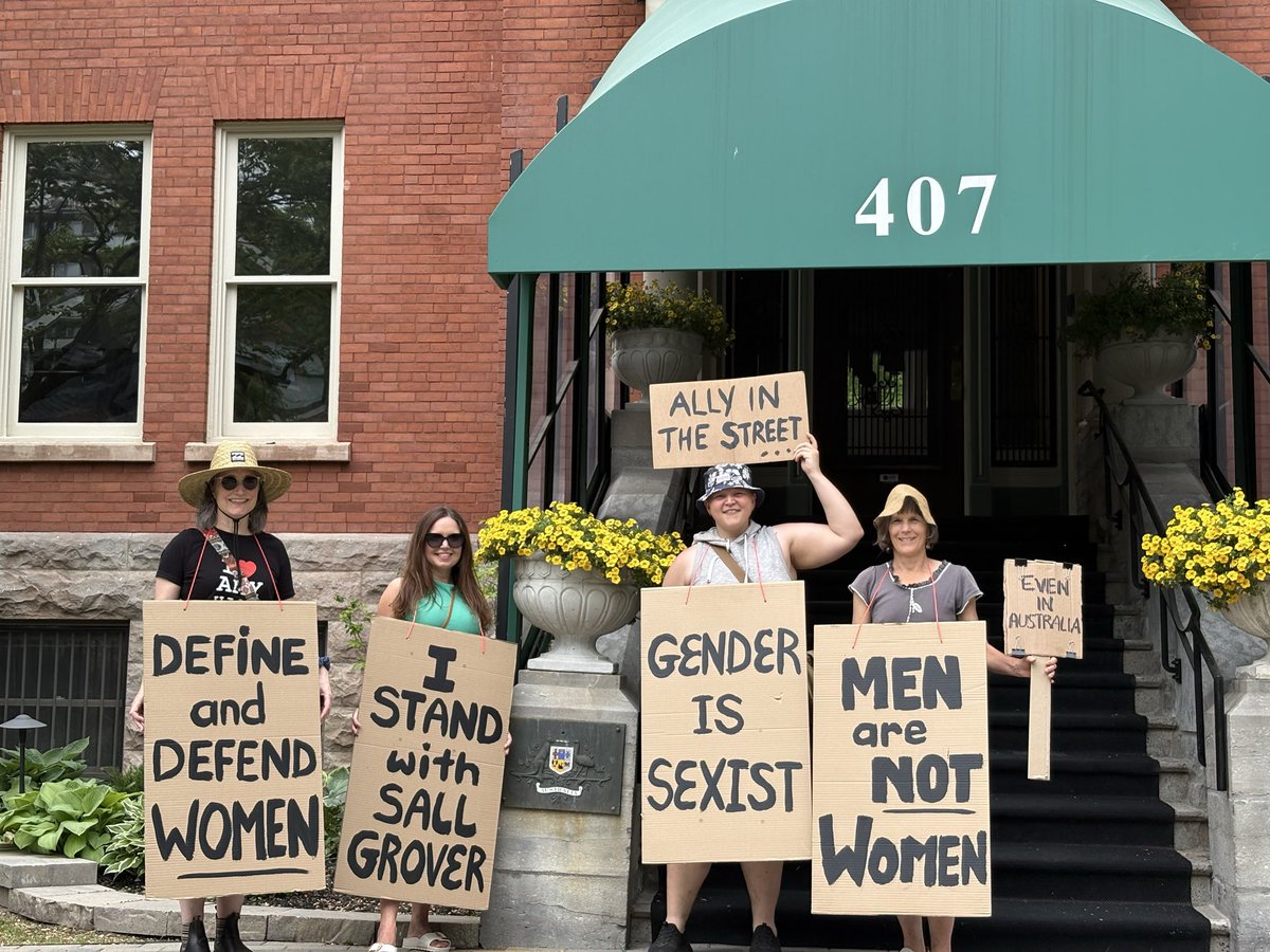 HonestHag's tweet photo. Spent a lovely afternoon yesterday with members of the Ottawa Terven who know that men can never be women.  Not in Canada, Australia, or anywhere.  We are holding the line against the erasure of women’s rights and we have reality on our side. @salltweets @cawsbar @_CryMiaRiver https://t.co/88BECiUmxa
