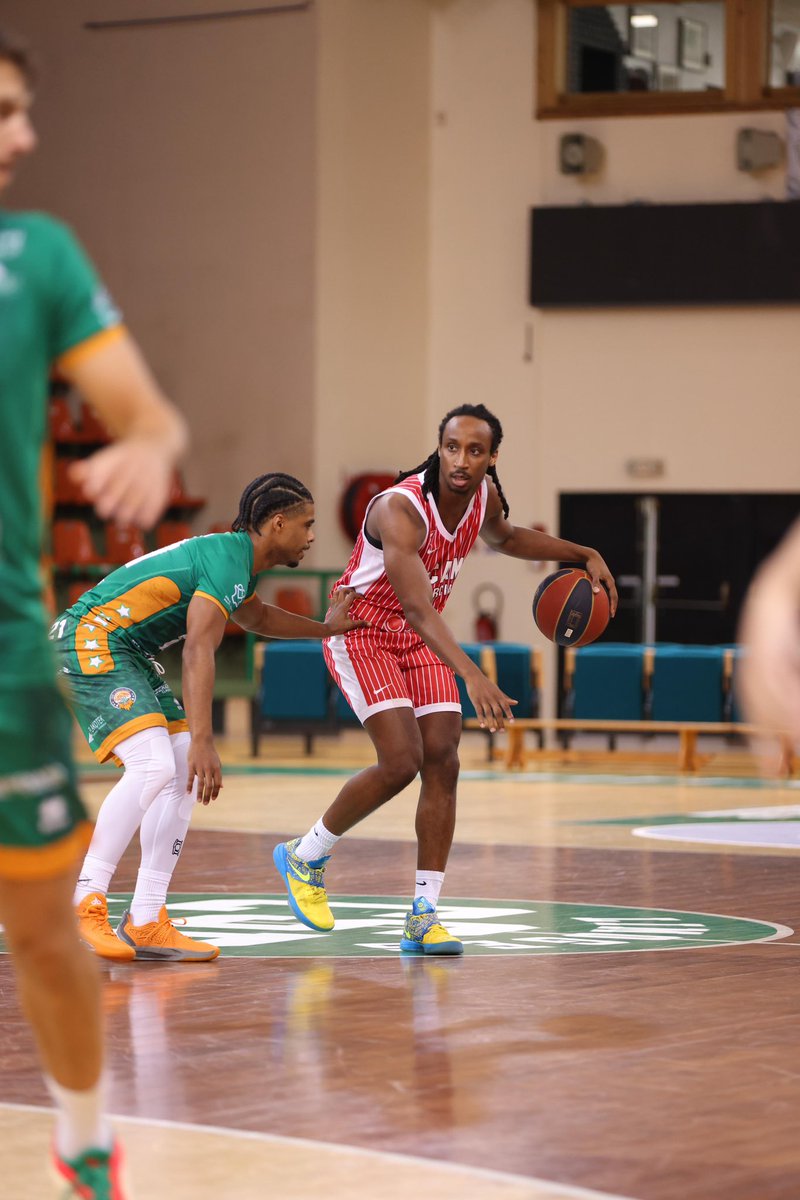 ZFichajes's tweet photo. 🚨ULTIMA HORA🚨

Según @LaCentralACB , Michael Forrest se irá de UCAM Murcia.

Posiblemente tenga ofertas de Italia.

#UCAMMurcia #MercadoACB https://t.co/3XKzgH1zuS