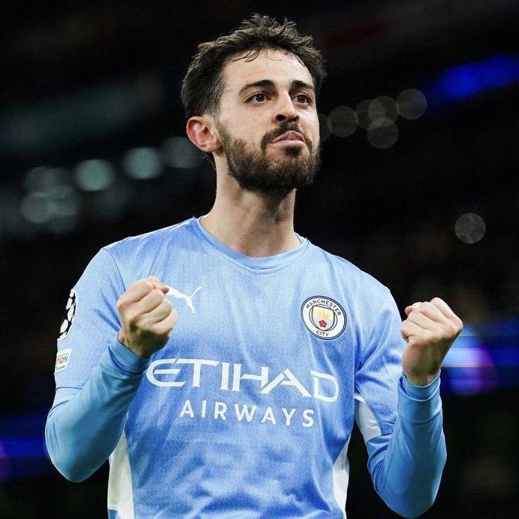 EtihadReport's tweet photo. 🚨🔵 BREAKING : Le Real Madrid avait initialement rejeté l’opportunité de recruter Bernardo Silva lorsqu’il lui a été proposé.

Mais la situation a changé : José Mourinho a personnellement demandé au club de passer à l’action pour signer l’international portugais.

[via @jfelixdiaz ]