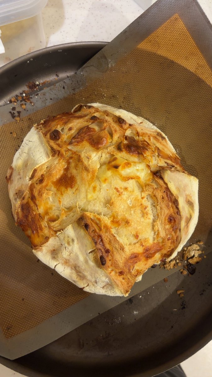 Zuka_am's tweet photo. 🫒🥖🧀 https://t.co/0uPBryxiKI