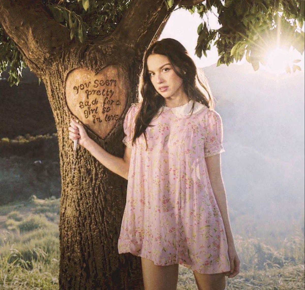 tldonpop's tweet photo. 'what’s wrong with me' by Olivia Rodrigo ft. Robert Smith (of The Cure) will mark her first career collaboration on a song independent of film/tv soundtracks. https://t.co/FcrFeWNfjb