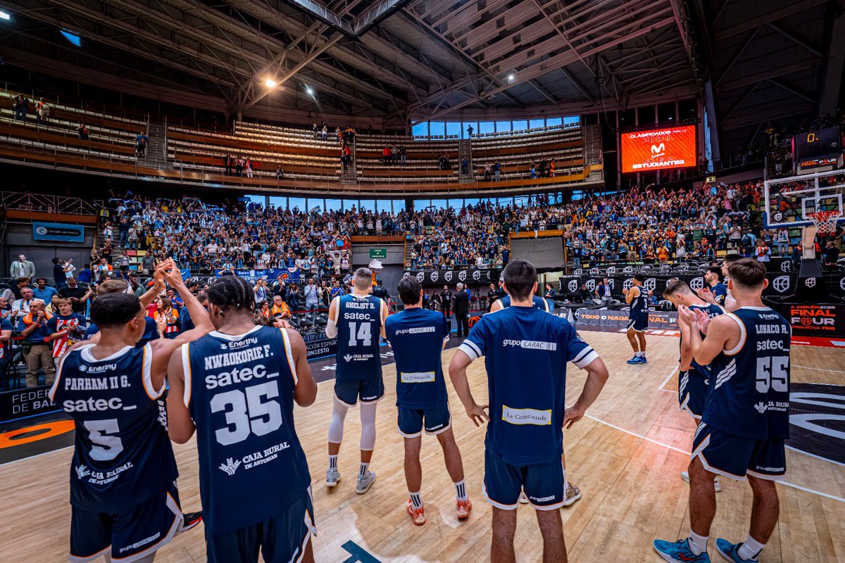 oviedocb's tweet photo. 🏟️ De Pumarín al Coliseum sois nuestro orgullo 🥹 

#alimerkaocb
#yosoyocb
#almaocb🏀💙 https://t.co/iufYXf2wvT
