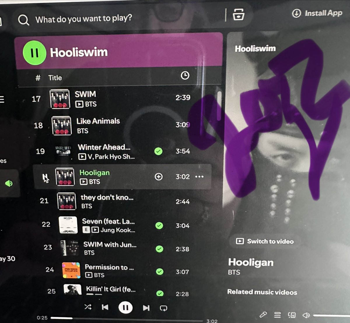 j0yz's tweet photo. #ARMYKEEPSWIMMING
Keep streaming too! 
#Hooliswim
 Let’s go!!! https://t.co/rRy59yruhB