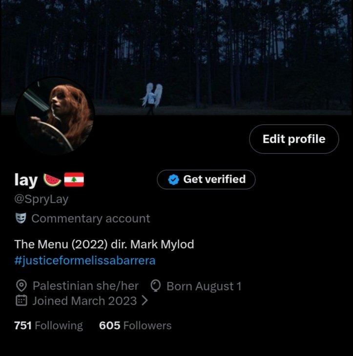 SpryLay's tweet photo. ITS 1AM RIGHT NOW AND I JUST REALISED I HIT 600 FOLLOWERS THANK YOU SO MUCH I LOVE YOU ALL https://t.co/3nLek6PQtf