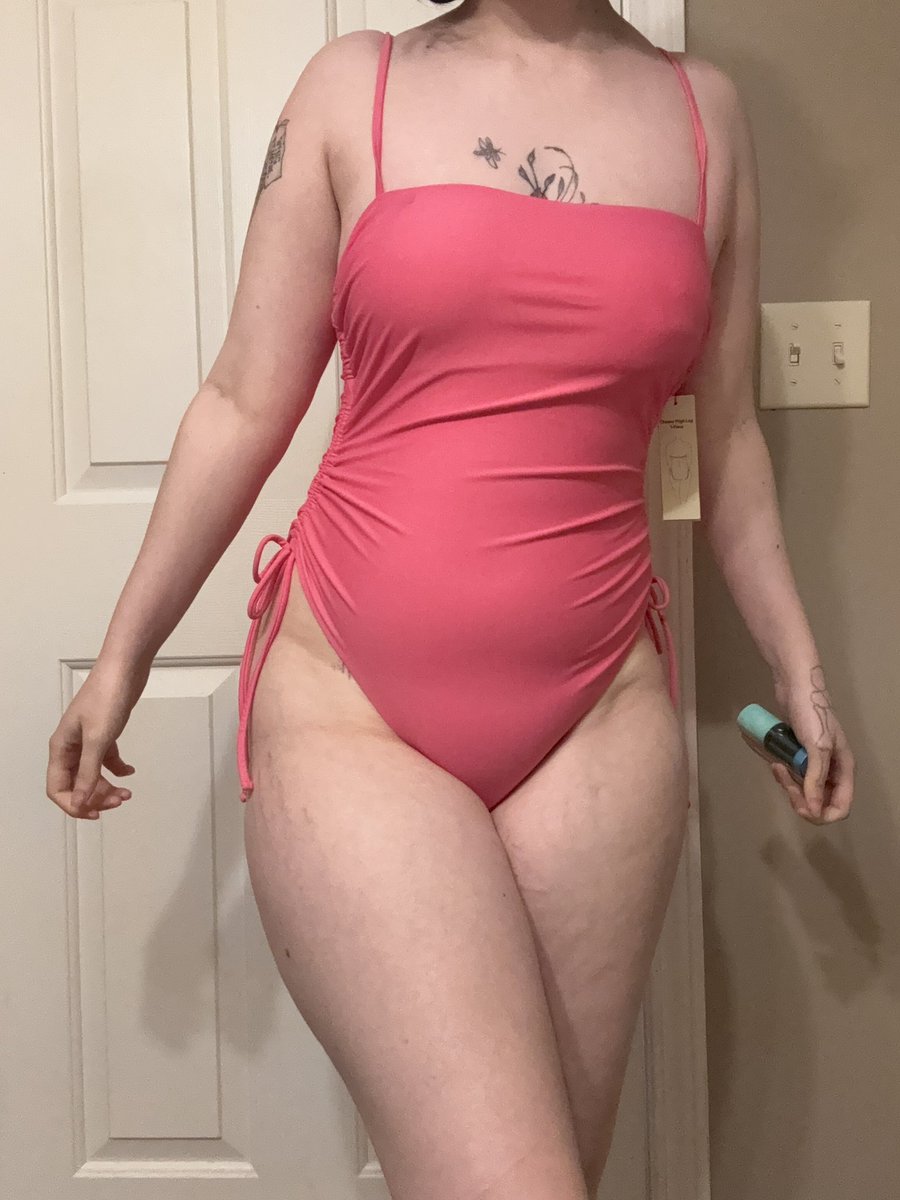okb666159184352's tweet photo. Getting ready to swim #of #sfw #nsfwtwt https://t.co/iUvA7XM44o