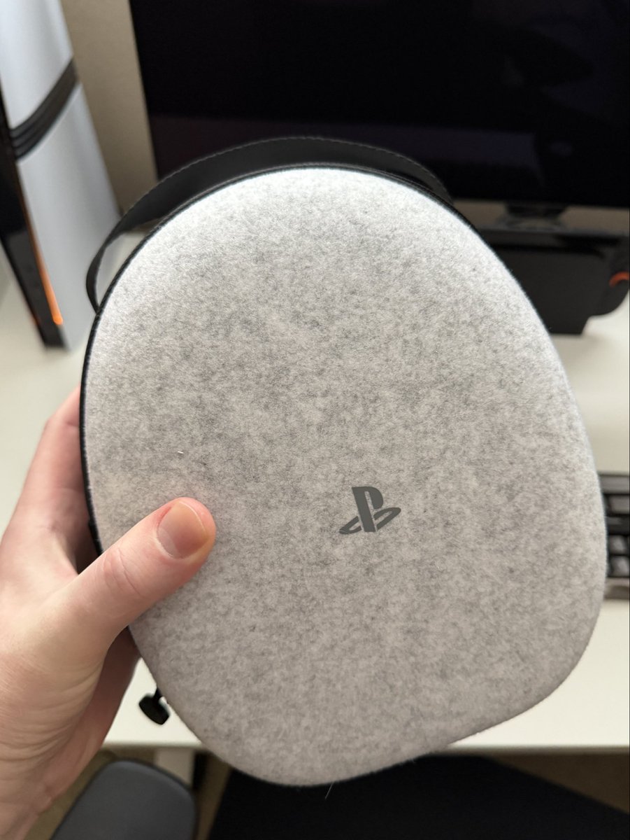 doctechmd's tweet photo. Just got my PlayStation Pulse Elite with the charging hanger and carrying case. 

Absolutely loving it so far 😍 https://t.co/iWMj0WzeJZ