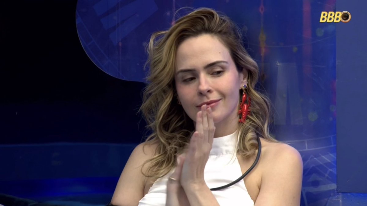 danesmore's tweet photo. agora um cabelo perfeito um look perfeito uma maquiagem perfeita uma festa perfeita https://t.co/7Ihjt6uJUS