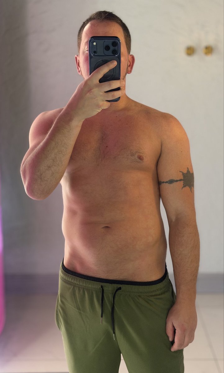 JohnnyHOfficial's tweet photo. Weekend care. Taking some time today to step away from the noise, hit the salon, and actually take care of myself. You have to reward the hard work.

Hope you're all treating yourselves to something good today. Feel free to slide into my DMs if you're relaxing too. https://t.co/9bEVx6W9SP