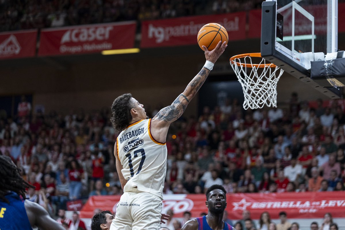 UCAMMurcia's tweet photo. ❤️‍🔥 𝗖𝗼𝗻𝗰𝗹𝘂𝘆𝗲 𝗹𝗮 𝗺𝗲𝗷𝗼𝗿 𝘁𝗲𝗺𝗽𝗼𝗿𝗮𝗱𝗮 𝗱𝗲 𝗹𝗮 𝗵𝗶𝘀𝘁𝗼𝗿𝗶𝗮

🏀 El UCAM Murcia se despide del playoff al caer contra el Barça (76-100)

🔗 https://t.co/LV2XbN6vTo

#Eterno https://t.co/YPXz9U6Ral