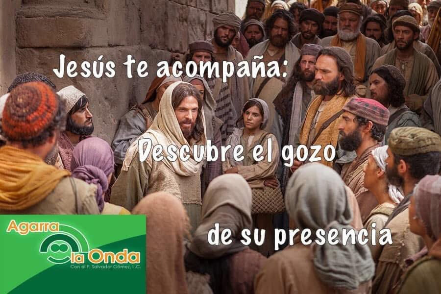 PSGOMEZLC's tweet photo. El Pan del Señor da vida por ser pan, y da Vida para siempre por ser Jesús. Pero, a veces, nos gusta «vivir light» porque no comulgamos. «Andamos light», si nuestra «misa es light». No vale la pena vivir, cuando caminas sin Dios. https://t.co/ro7cEzlFBE