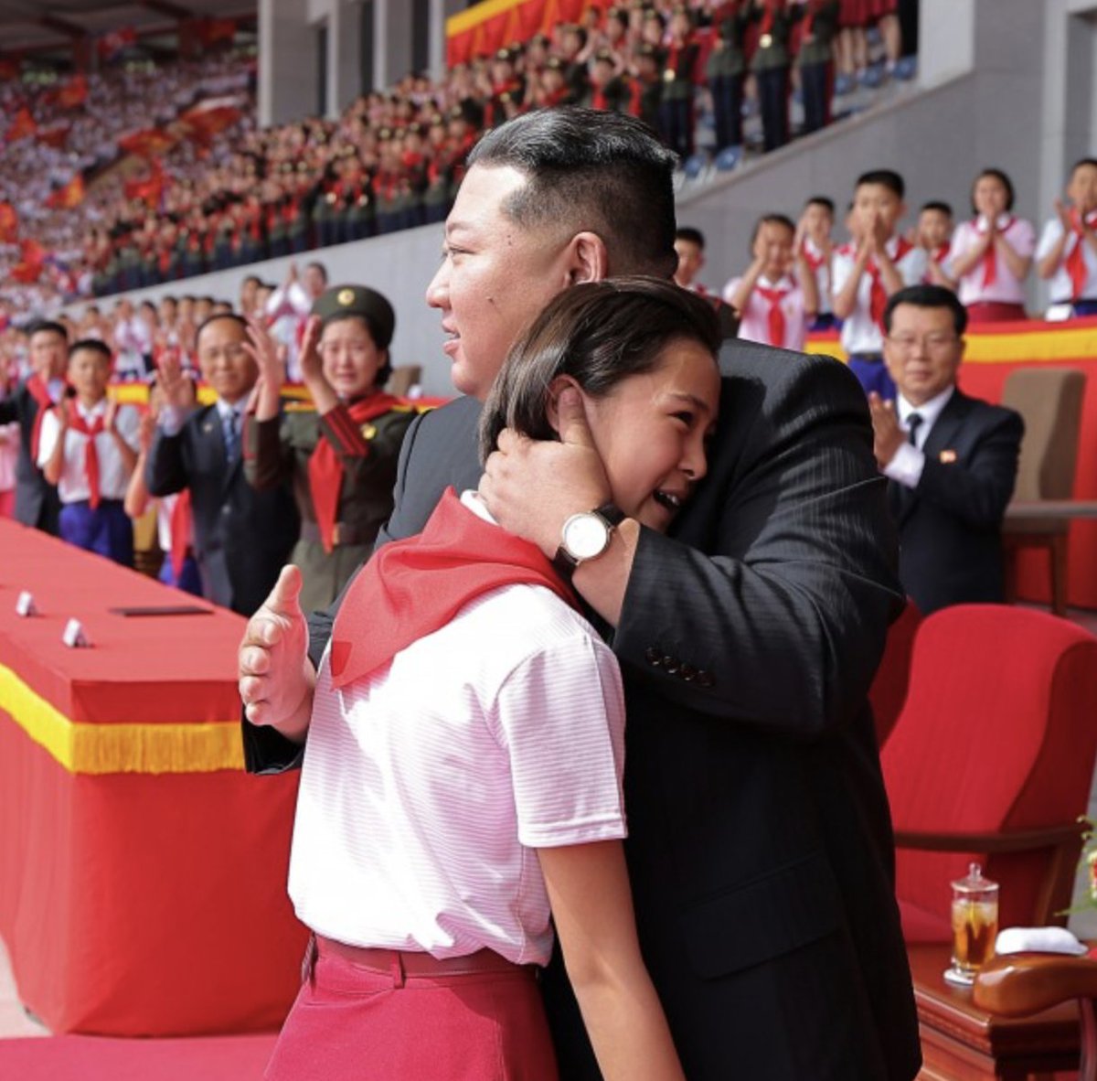 kimileyegenleri's tweet photo. Kim Jong Un Kore Çocuk Birliği'nin 80. Yıldönümünü Anmak Üzere Düzenlenen Toplantıya Katıldı.
Kim Jong Un attended a meeting held to mark the 80th anniversary of the Korean Children’s Union. https://t.co/bdfHBiIKNe