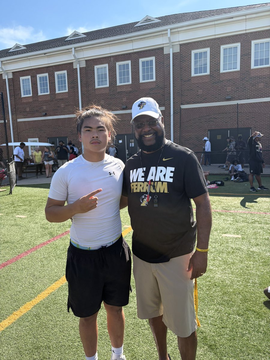 NathanSongQB1's tweet photo. Had a great day @FerrumFootball thank you @coach_ksherman @Coach_AjHopke @coach_J_Santi Excited to be back!! Got better today and competed. 
@b_benson17 @_InBigTime @WillVapreps @VAQB8 @PrepRedzoneVA @208RISINGSTARS @carljfred @ForestParkHSFB https://t.co/iYEH0ZYzHB