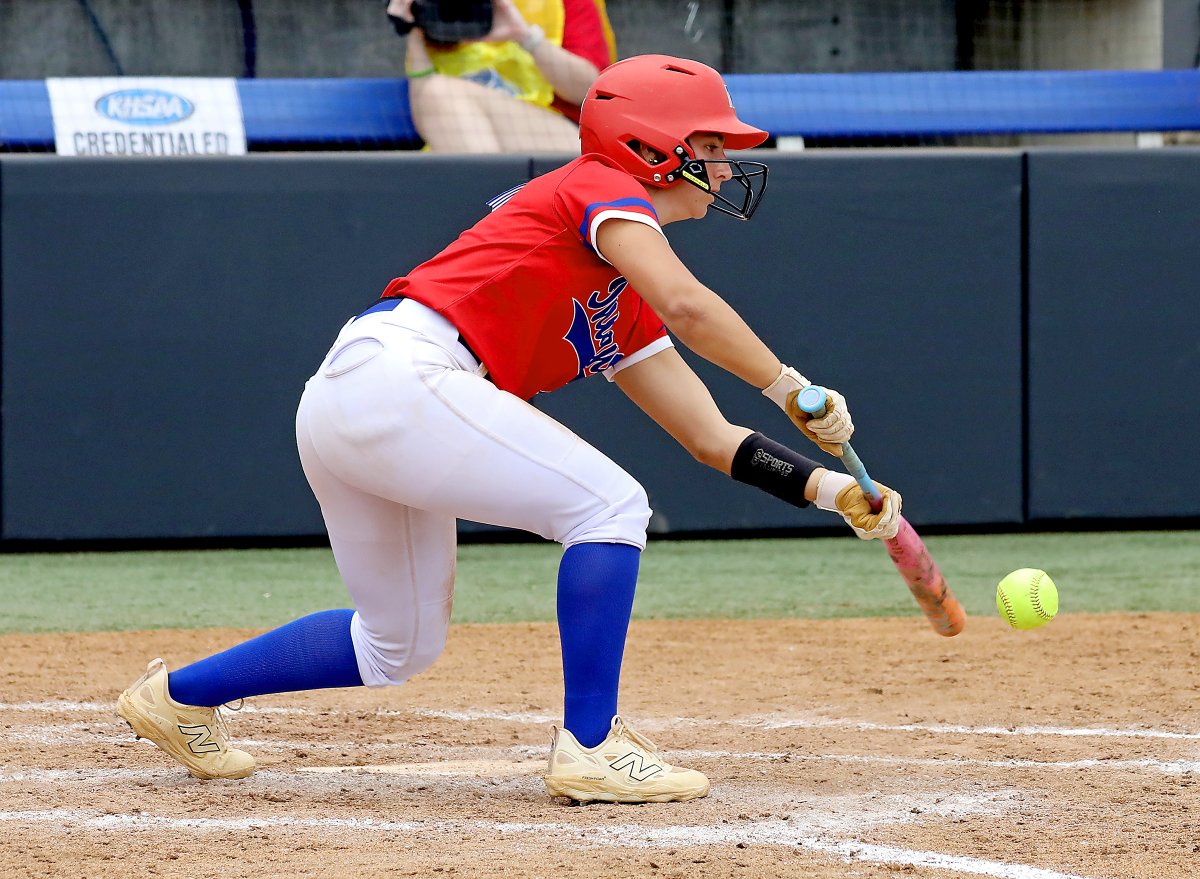 RichmondRsports's tweet photo. STATE SOFTBALL
QUARTERFINAL
Final from Lex ...
South Warren 4, Madison Central 3 (8 innings)

Reille Parks - 2-for-4, R
Luciana Robinson - Solo HR
Kate Drury - 1-for-4, RBI
Kaylee Rice - 1-for-3 RBI
Jenna Scarberry - 1-for-4, R
Mollie Neeley - 1-for-3
Miley Cooke - 2 BBs https://t.co/eyp2G6pWrG