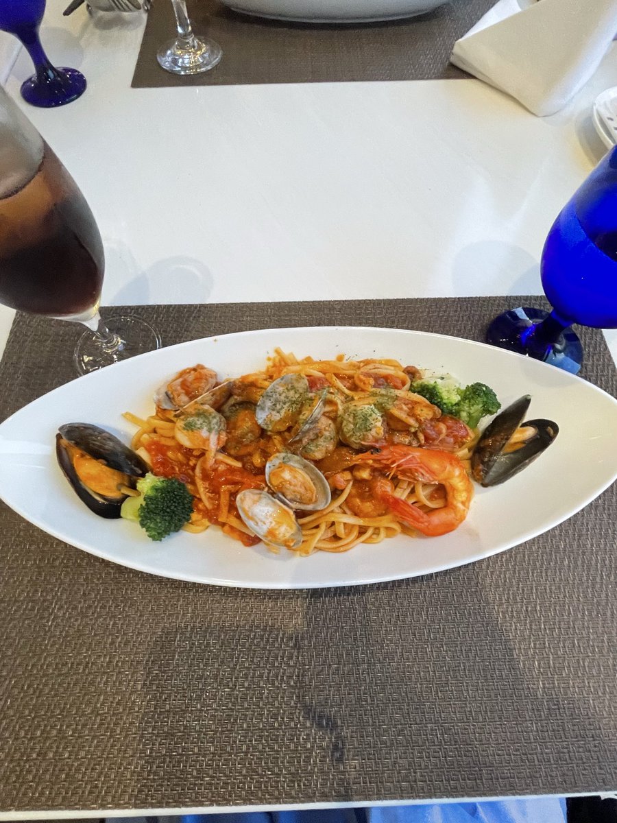 ranran05200's tweet photo. コカ・コーラVポストカード貰いに行ってきた♡まだまだ在庫あるみたい🤗
ペスカトーレにコーラいただきました😋 https://t.co/ljUnSYkAgz