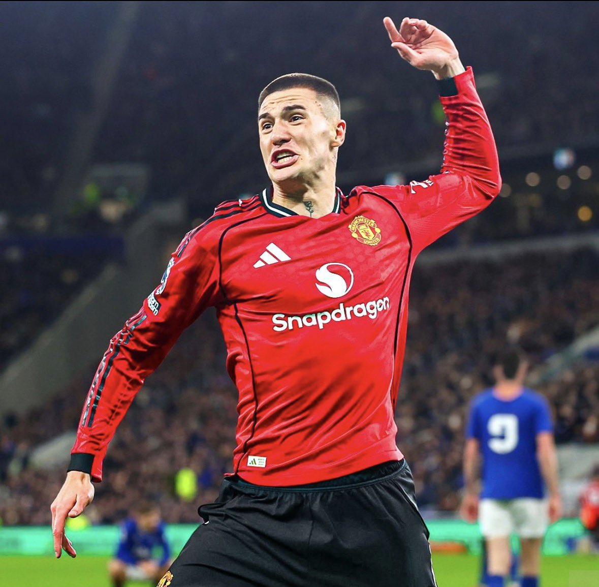 MayorOfJesse's tweet photo. Tryna get 1000 followers before I got my first blue mark
United fan I know we can do this please follow me I will follow back I promise
#manchesterunited #united #manutd #reddevil https://t.co/7P2RtBUzXP