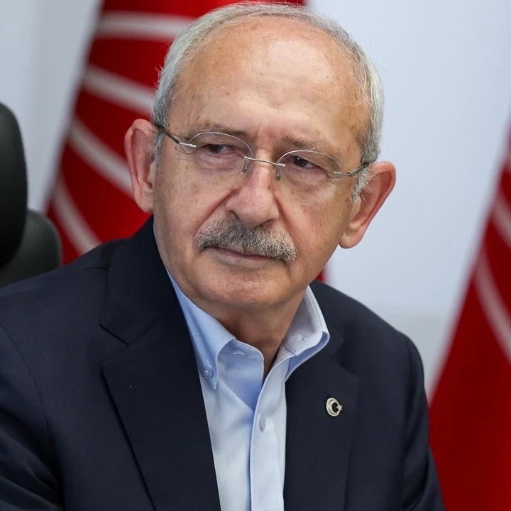 DemokratCagdas's tweet photo. Bütün havuz medyasında 
Bütün Yandaş kanallarda 
Akp nin bülbül leri can hıraç seni savunuyor sanki Akp li değilde Kemalci olmuşlar hepsi. 😂
Bu ayıp sana yeter. https://t.co/iK5hyjSb3i