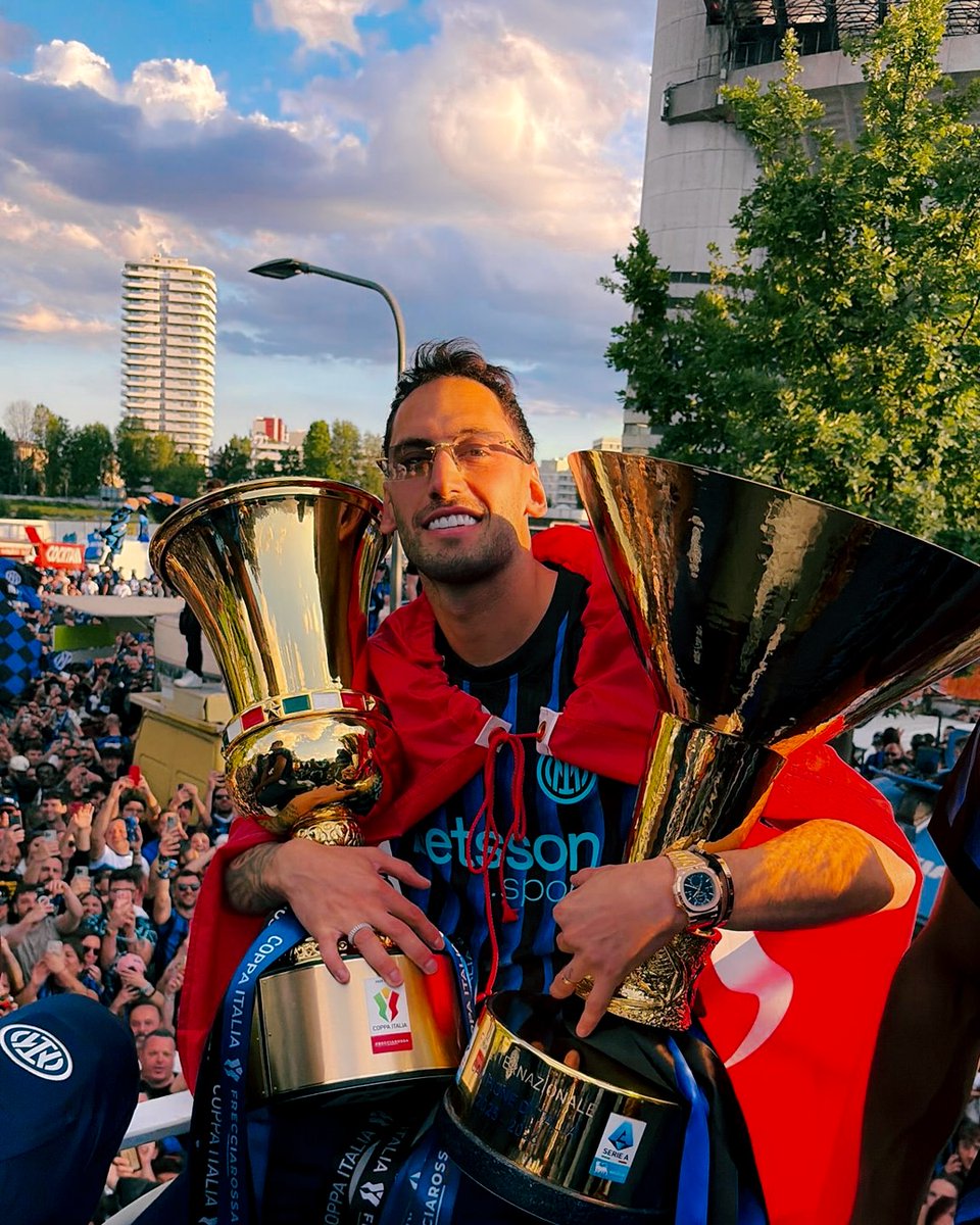 bosunatiklama's tweet photo. Hakan Safi, Hakan Çalhanoğlu ile anlaşmaya vardı. (Ersin Düzen) https://t.co/55pMNgz8S3