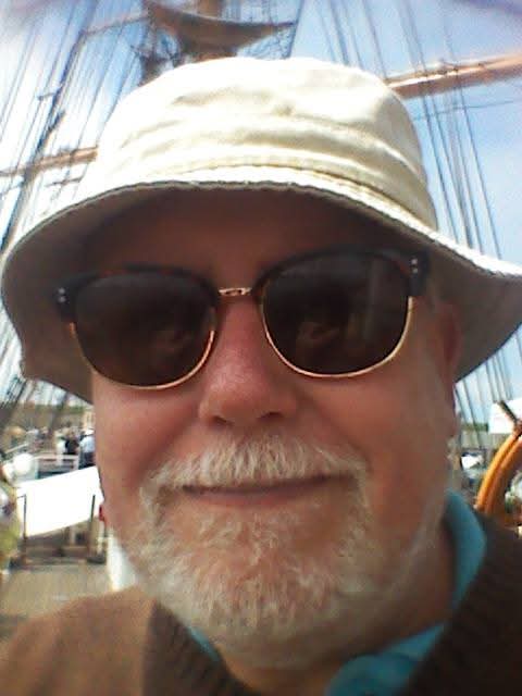 Ed_Renehan's tweet photo. Happy weekend from Newport, RI. https://t.co/svxLbuDaPF