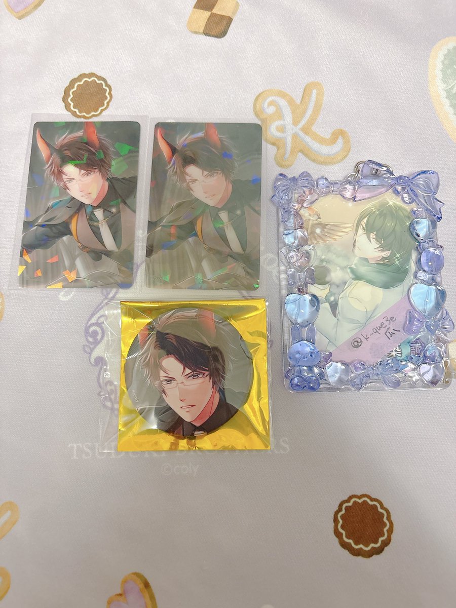 k_que3e's tweet photo. 【交換】スタマイ UR ホロカ 缶バッジ UCC

譲→朝霧

求→缶バッジ 京介(どちらでも)
ホロカ 誠(どちらでも)

郵送または後日梅田手渡し。
検索からでもよろしくお願い致します。
※缶バッジは友人分 https://t.co/UMI9NOy3K4