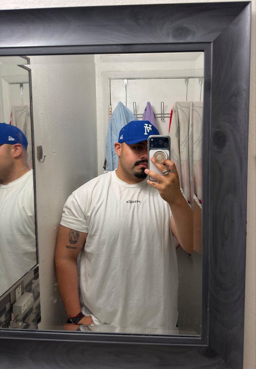 AyeeFooIvann's tweet photo. Time to enjoy my Saturday https://t.co/LMQR3TFv67