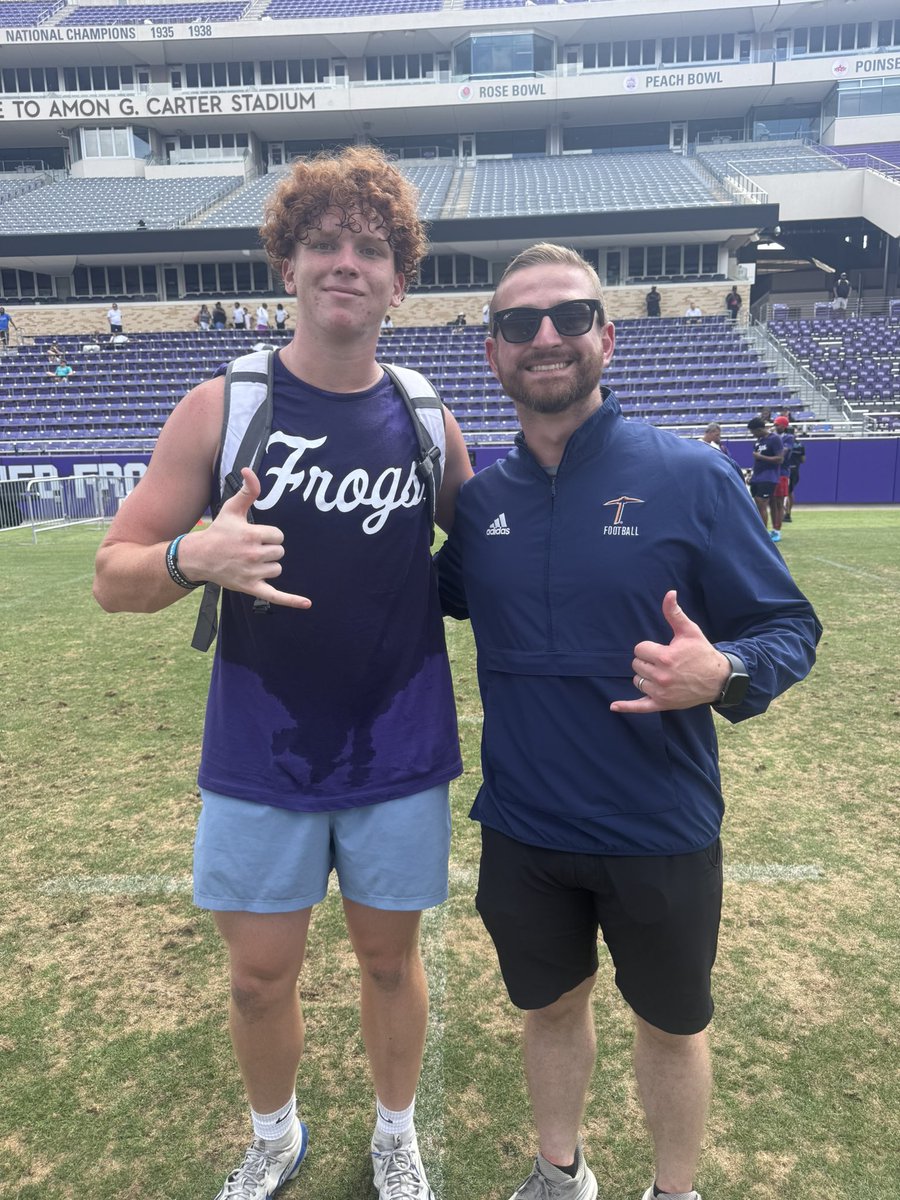 ConnorVary's tweet photo. Had a great time today at the @TCUFootball Camp! Learned a lot and got good feedback from coaches. Great conversation with @CoachPardee, @CoachJuice17 and many more https://t.co/kQoRYCy14q