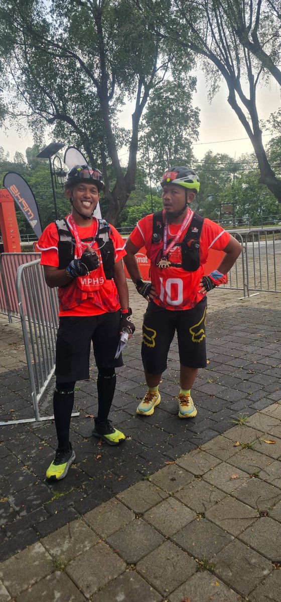 junaidi_84's tweet photo. Tamat dengan penuh cerita.
Hulu Selangor Adventure Challenge.
Adventure race yg kena selesaikan disiplin mtb, trail run &amp; tubing. Check point semua ada dalam pera yg diberi. No marking &amp; cuma ada urusetia yg menunggu di CP.
Total 62km &amp; 1564 m elevation. https://t.co/vTV2iXk9tS