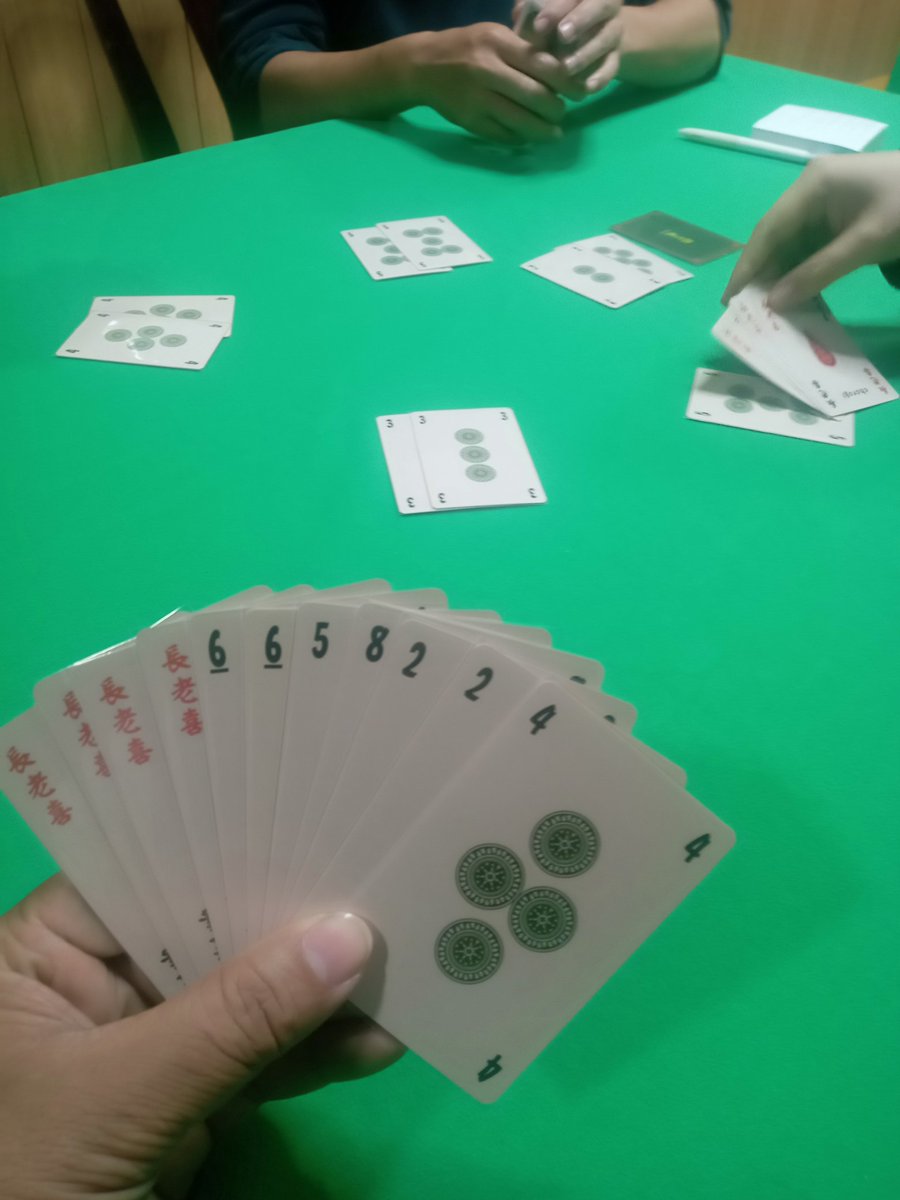 genzo_1057's tweet photo. 一昨日はマイメーズ昨日はボドパやさんで定例会？に参加してきました
今回も面白いゲームを色々と遊べて満足

やったやつ
スピリットアイランド5人戦
レイジングロボット4人戦、5人戦
ニュークレウム＋ジブラルタル拡張
アウトシーブス
ちょろぎ https://t.co/s2KHx6xwyt