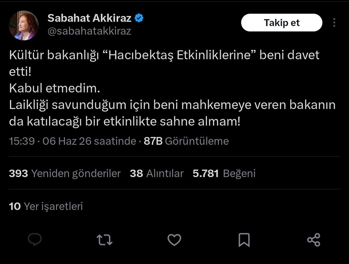 avturkoglum's tweet photo. Çüş!
Siz seviyenizi bu kadar düşürürseniz Sabahat gibileri de sizi böyle madara eder.
Bu milletle resmen dalga geçiyorsunuz! @TCKulturTurizm https://t.co/yQ6FrZ0w9u