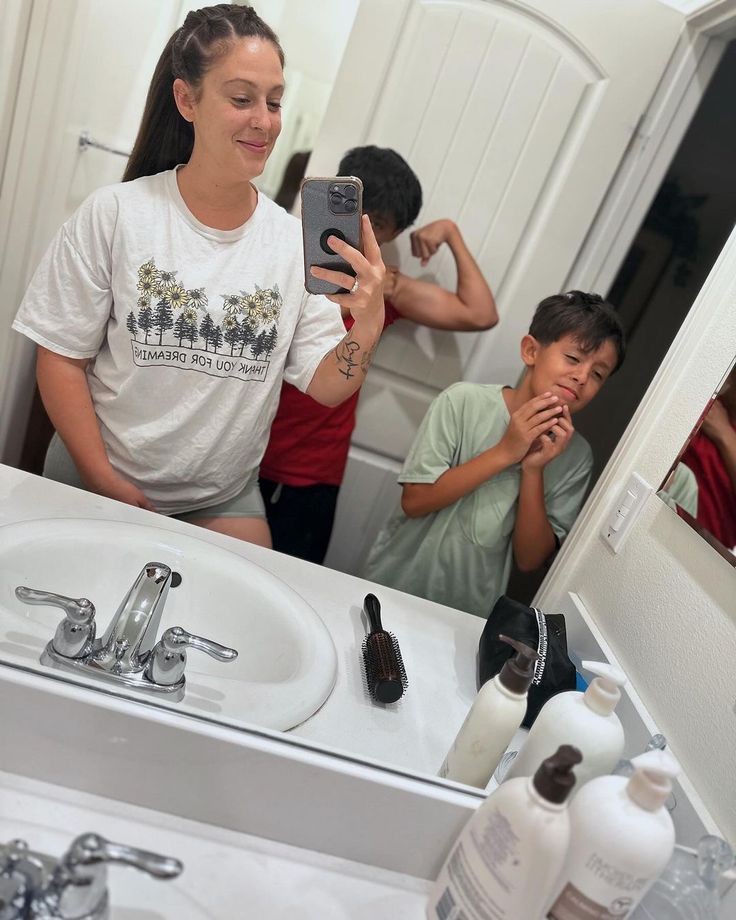 Samantha Samson tweet media