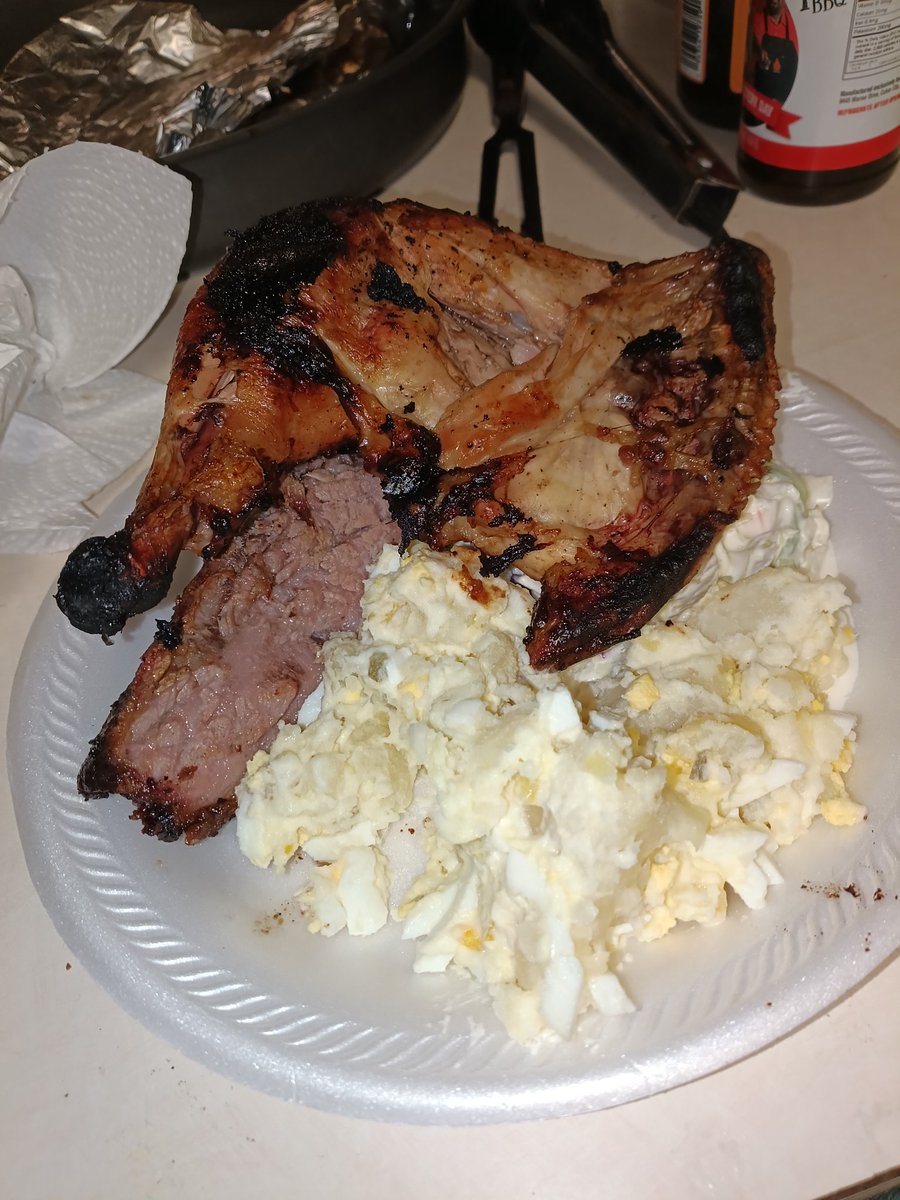 Balor_Club10's tweet photo. Food from the cookout earlier. #food #cookout https://t.co/BaMd5dbUL4