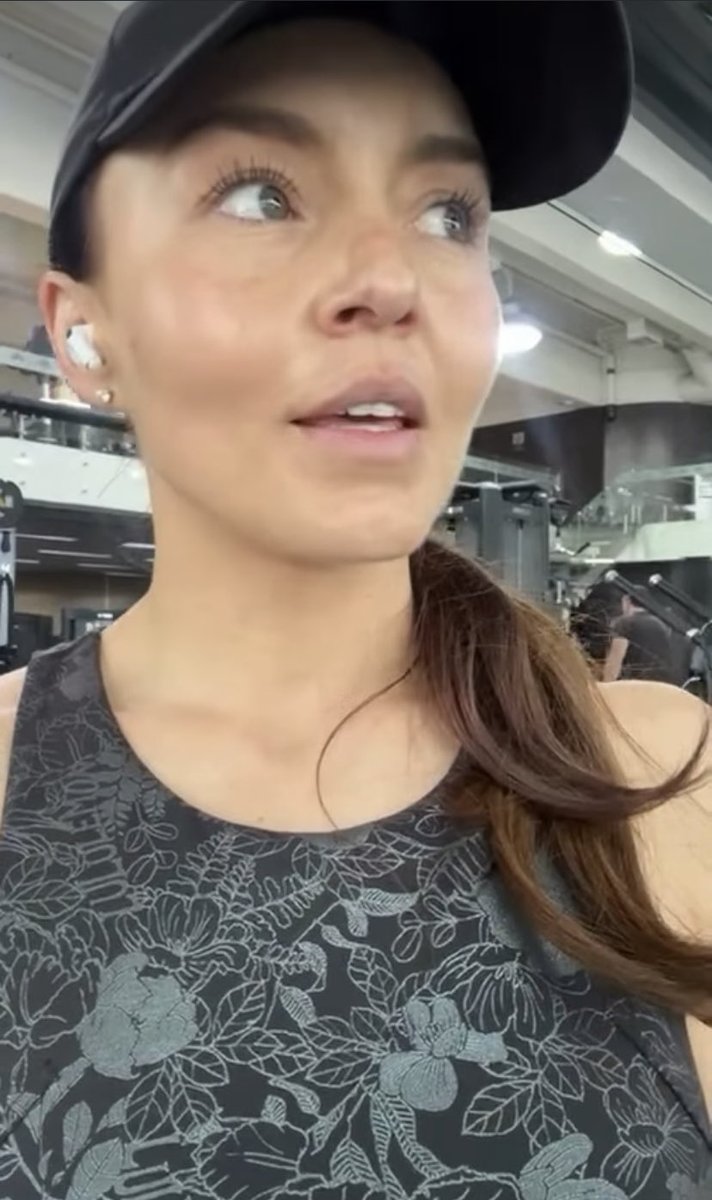 BoyerulliM's tweet photo. [Video] @Anboy88 compartiendo desde el gym: https://t.co/d09DDGlkkp 
Gx rullinaticasSR https://t.co/tFVxKmREDk