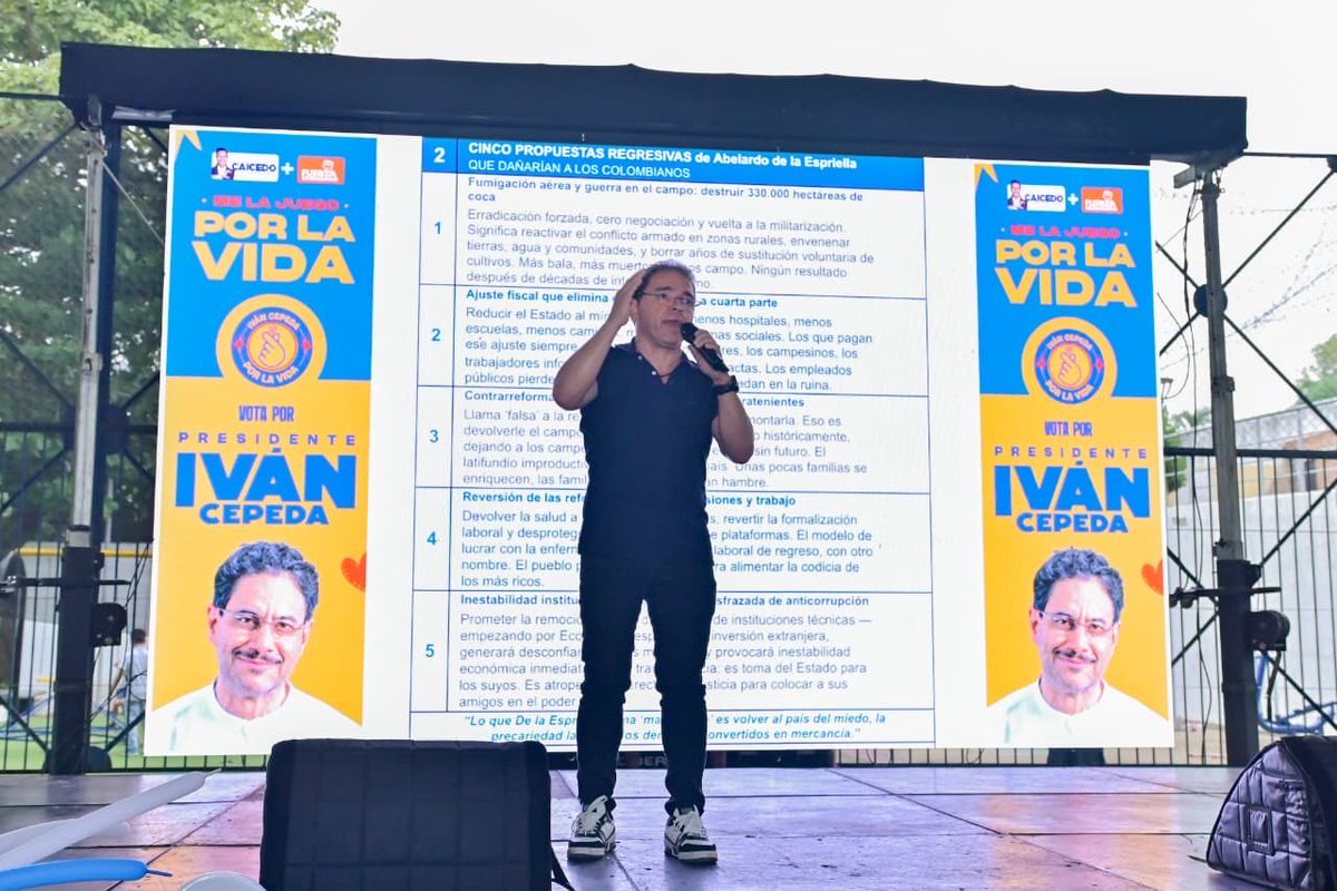 mrafael70's tweet photo. En el Magdalena, con GSC CAICEDO y FUERZA CIUDADANA nos la jugamos por la vida con @IvanCepedaCast. Sin descanso, con fuerza y la alegría de saber que nuestra apuesto es por el futuro de nuestros hijos. 

El 21 de junio Nueva Granada y San Ángel votan por Ivan Cepeda. #MeLaJuegoPorLaVida🫰🏻