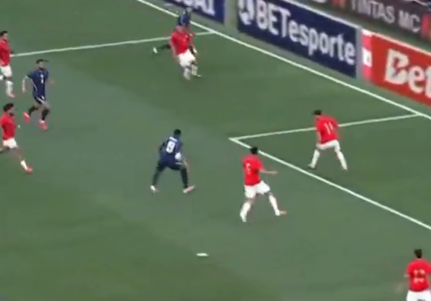 TouchlineX's tweet photo. 📸 - THAT WAS A PERFECT ASSIST BY RAPHINHA ON ENDRICK'S GOAL! https://t.co/wK1Z6djpGR
