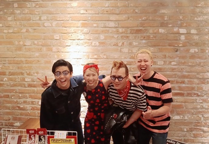 lifeworkrock's tweet photo. 木曜は“Uncle John’s Dinner Time Session”へ❣️
TBCの“箱バン”シリーズ。密かに注目してるというか実は帽子屋さんイチオシ枠のUNCLE JOHN。TBCの“ハコバン”シリーズのバトンをジョニパンから受け取った所も信頼しかないけど1部2部3部ともに全部良かった‼️わたしたちが好きなロックンロールて最高だよね https://t.co/QLfSWXSOCm