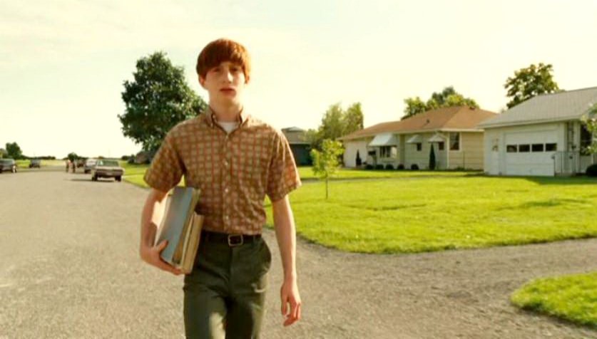 FilmRevCentral's tweet photo. A Serious Man is the Coen brothers' most autobiographical work; they grew up in the clean-cut suburbs of Minneapolis in 1967, and the film meticulously recreates that world in impressive detail. We review it on Film Review Central: https://t.co/VBfpoHQ8AJ https://t.co/Vl4GSaLuIV