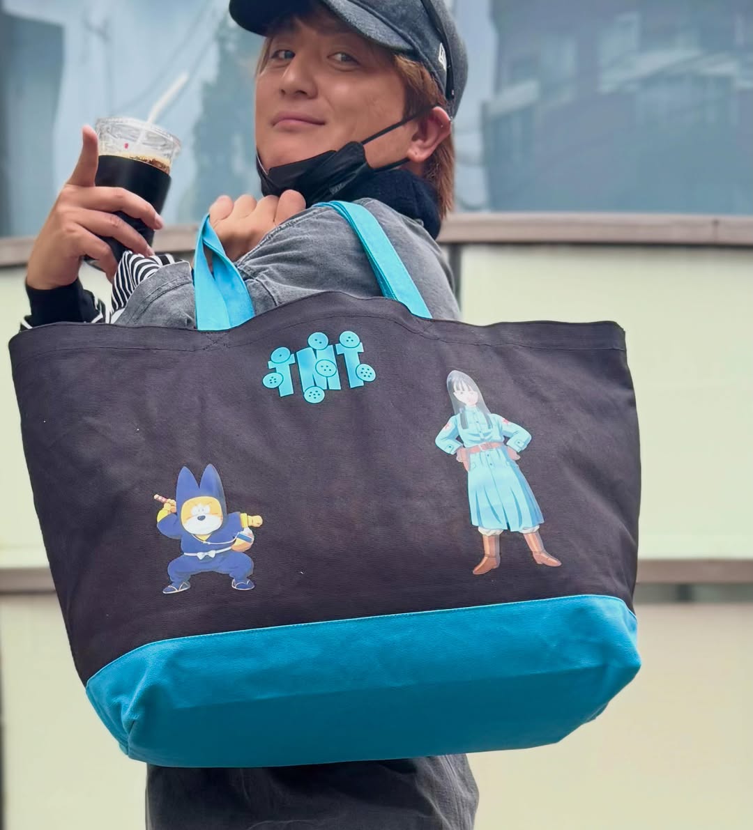 kurochan418masa's tweet photo. ५✍🏻( '▿' )ﾒﾓﾒﾓᝰ✍🏻🔖.·
これだね😊

Instagramに載ってた
トートバッグ👜
【TMT×DRAGON BALL】トートバック（大）6600円

【TMT×DRAGON BALL】トートバック（大） – TMT OFFICIAL ONLINE STORE
https://t.co/9ajeLjQd5U https://t.co/N0QcuEmqkD