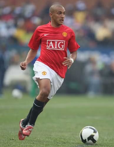 utdtimmo's tweet photo. African back at it again 
Ok so… 
Danny Simpson 1X ucl Gabriel… 0 https://t.co/7OMqXHiJc1