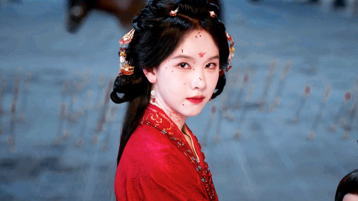 darkrivertes's tweet photo. Chen Du Ling was born to play Chu Zhao. The character's intensity, calculated coldness, and thirst for revenge make her a fascinating protagonist, ready to take down one by one those who cross her path. https://t.co/SySR9w3RNp