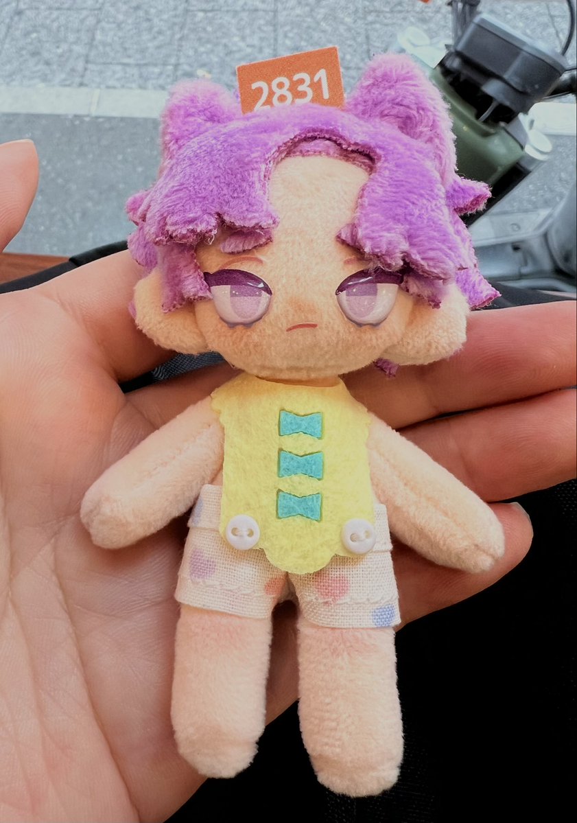 tomodaifuku's tweet photo. ふぁーすとぷにちゃん！
画像と実際とではみんなお顔や視線が違ってめっちゃ迷った！
無事ご縁がつながりました！
#ぷにみお https://t.co/mhwqL5vKJl