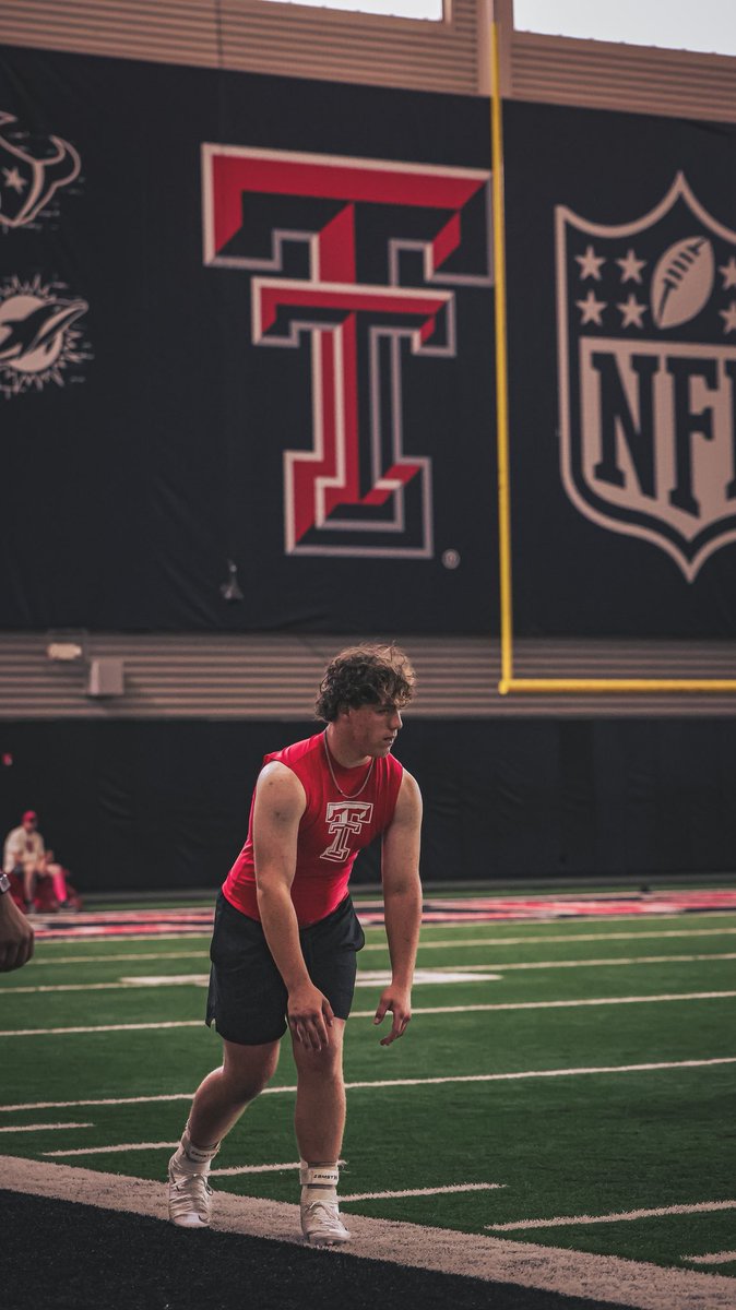 griffingazaille's tweet photo. Had a great camp day at Texas Tech University! I'm ready to keep competing and improving through out the summer for the fall! @Coach_Pierce116 @Coopercoogs1 @Coach_Hadnot @Coach_DeAnda @247recruiting @TexasTechFB @txfblife https://t.co/yDiH7sRG7y