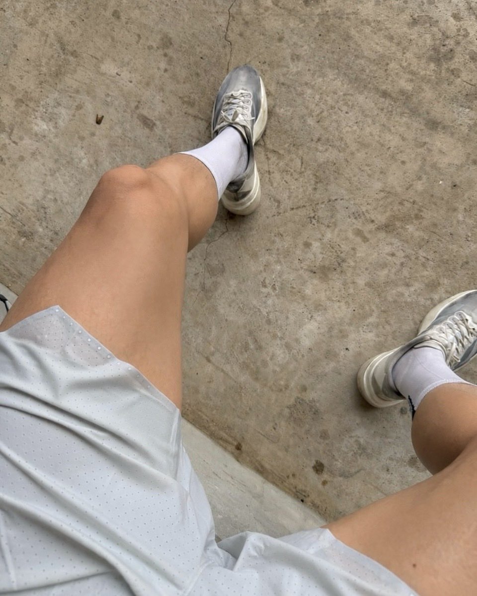 Bkeait_bk's tweet photo. 🌧️🌧️🏃🏻 https://t.co/TVmt40pnuL
