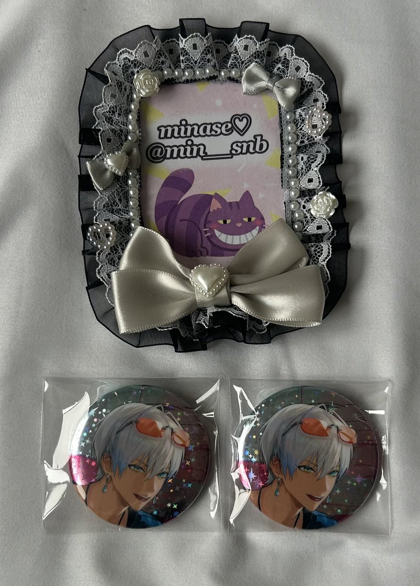 min__snb's tweet photo. 【交換 】にじさんじ VSせめよん ランダムグリッター缶バッジ  

譲 画像1枚目

求 画像2枚目各1

コンプ目的/追加購入分となります。
都内手渡し＞郵送可
初回プロカ必読 https://t.co/Bu08Q9yERz