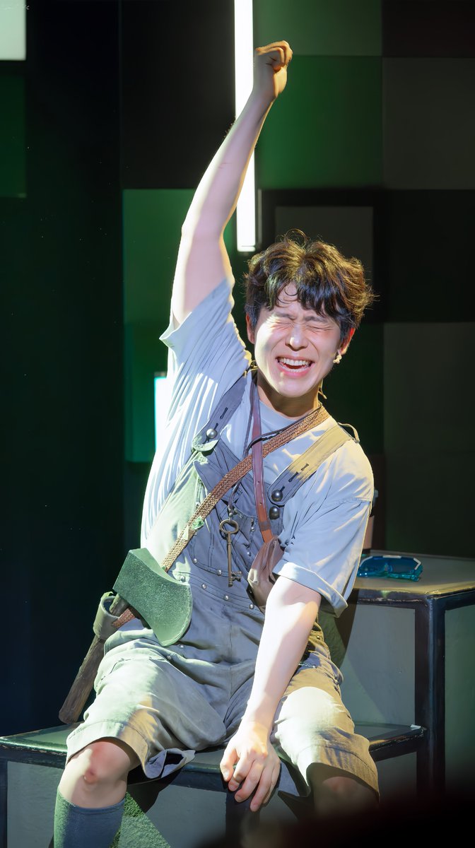cozy_pic's tweet photo. 260606 15:00PM 뮤지컬 <오즈> 에필로그

양철役 #송유택 배우님 https://t.co/oxDJDp21RM