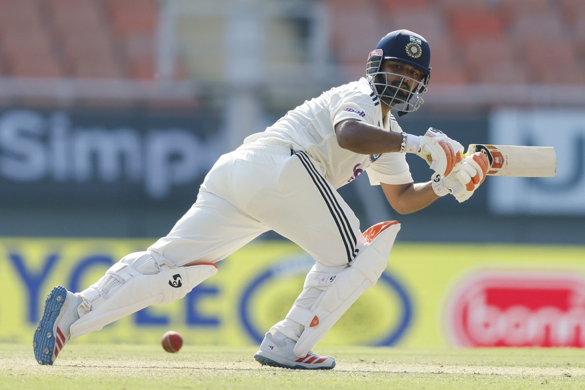 BCCI's tweet photo. 1️⃣5️⃣0️⃣-run partnership 👏

Shubman Gill &amp; Rishabh Pant continue to march on 🤝

Updates ▶️ https://t.co/Au50EfVM30

#TeamIndia | #INDvAFG | @ShubmanGill | @RishabhPant17 https://t.co/CelUBvmWeL