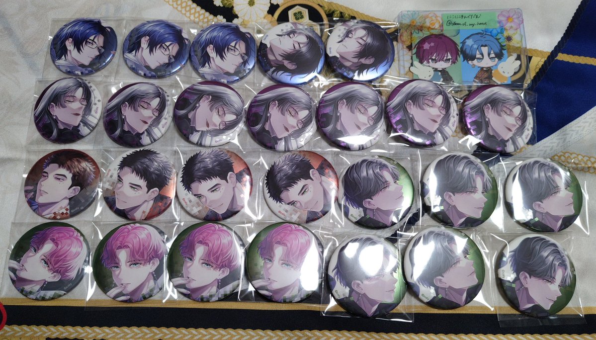 dam_of_my_heart's tweet photo. 【交換譲渡】ブレマイ 2周年 缶バッジ

譲)節見(3/2)、御門(0/7)、新開(1/3)、相沢(4/6)、在間(2/5)、祠堂(4/7)、立科(8/2)、神家(0/5)、麻波(3/3)

求)恩田(2/2)、新名(2/0)
決まり次第白黒問わず恩田>新名or定価(+送料)

個数の記載は(白/黒)です。
都内手渡しまたは郵送
よろしくお願い致します🙇‍♀️ https://t.co/A82HjXxQfc