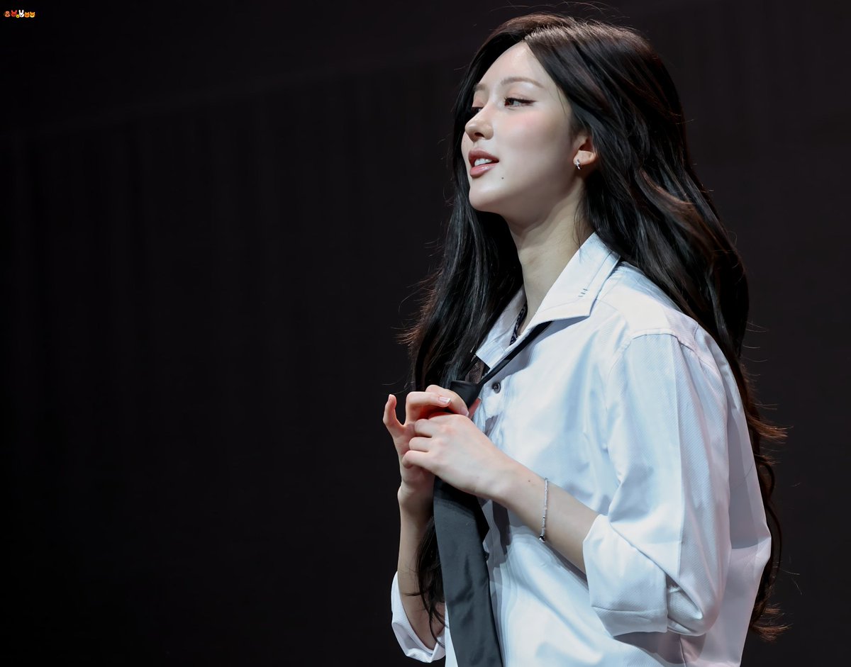 diveautumn071's tweet photo. 가을 선배😍 https://t.co/V7o47UNqG1