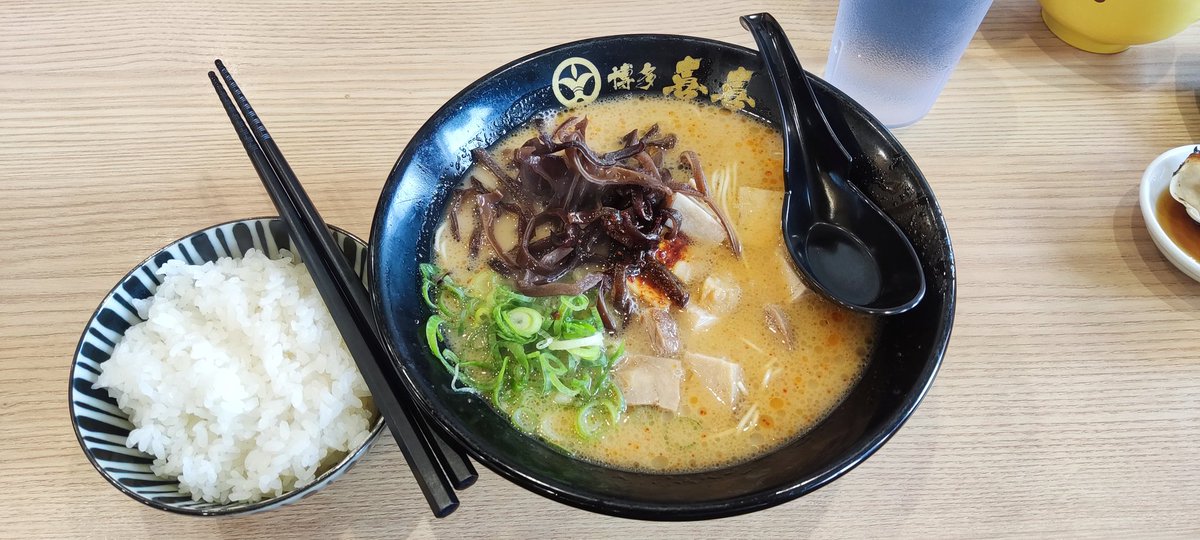 panameraGT3's tweet photo. かこうとんタイム https://t.co/Y0lw9d145U